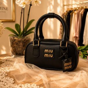 MIU MIU El, Omuz Çantası
